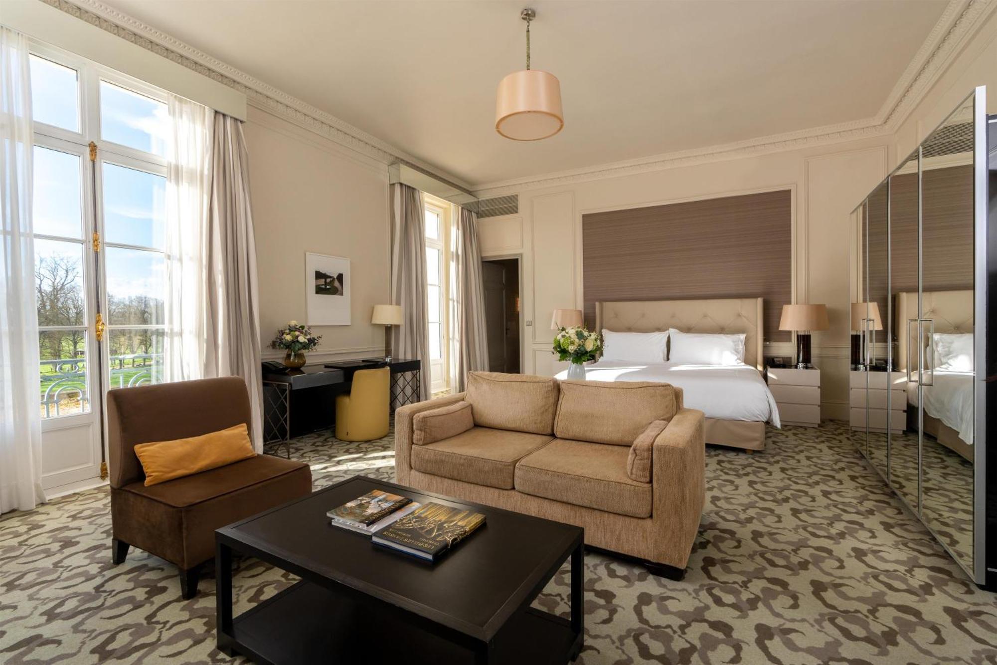 Palace 5 Star Deluxe King Suite Garden View